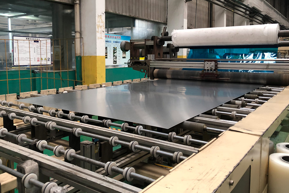 貨源廠家3005耐腐蝕鋁板 燈頭料用3005鋁板性能優(yōu)良_價(jià)格低 貨源廠家3005耐腐蝕鋁板 燈頭料用3005鋁板性能優(yōu)良_價(jià)格低